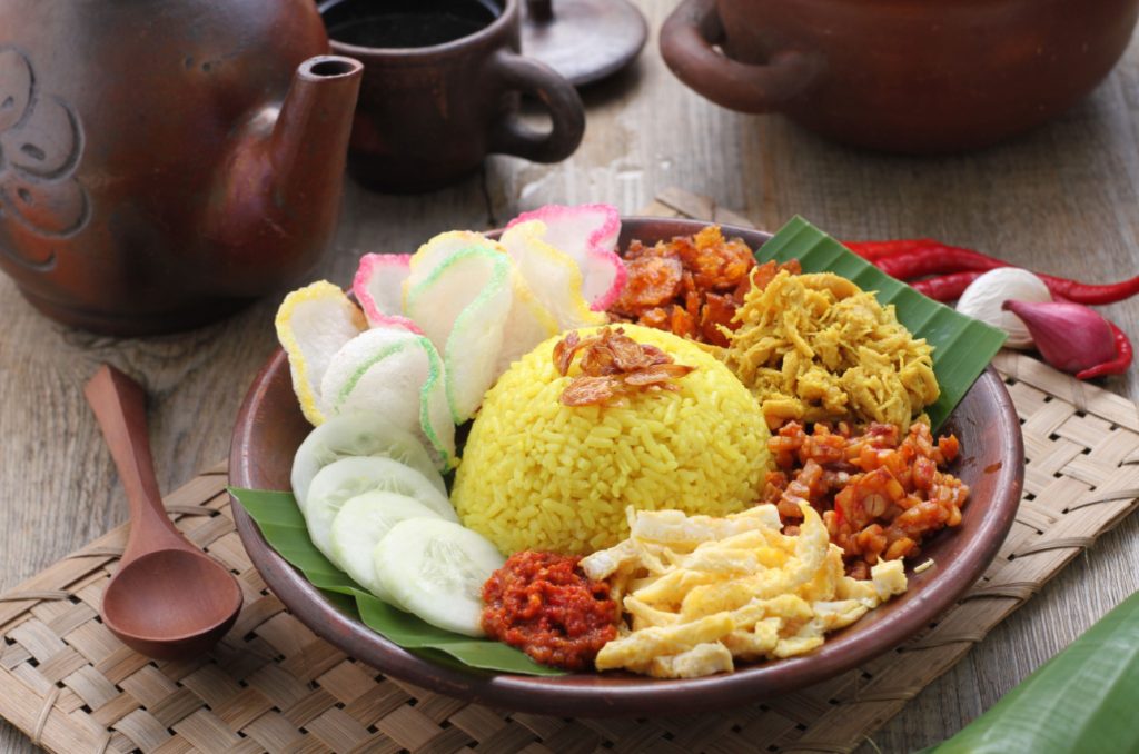 Alasan Nasi Kuning Cocok Untuk Semua Usia Hidangan Penuh Makna Yang Tak Lekang Oleh Waktu