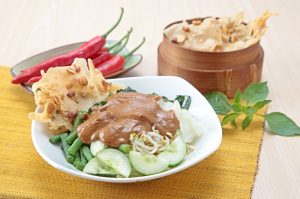 Mengungkap Rahasia Kelezatan Pecel: Menghindari Kesalahan Umum Saat Membuat Pecel di Rumah